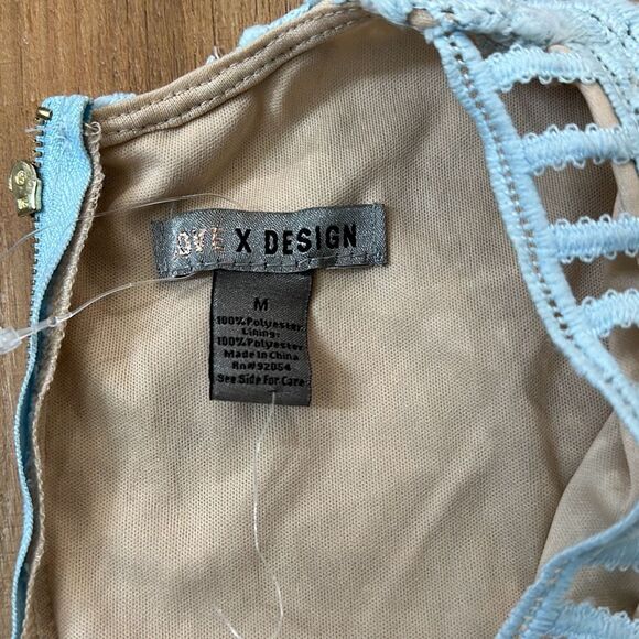 Love X Design Midi Dress Womens Medium Blue Sleeveless Lace Lattice Sheath - Picture 3 of 6